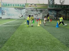 -飞梦少儿足球培训(塘桥校区)
