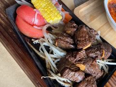 -穹六人间 people 6(岳阳路店)