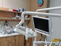 -上海仁爱医院口腔科 · 种植