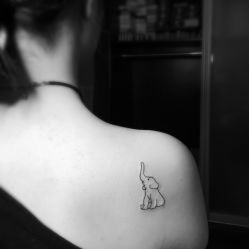 背部-明星刺青·洗纹身