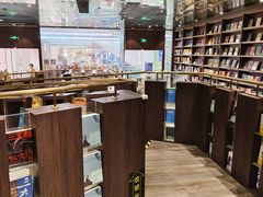 -钟书阁(群光广场店)