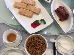 -亢龙太子酒轩(东湖店)