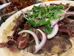 -牧场烧烤餐饮广场