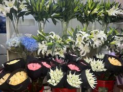 -亭亭鲜花店(中山北路店)