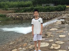 -安吉龙王山峡谷漂流