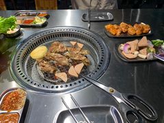 -马路牙子烧烤音乐酒馆(望京店)