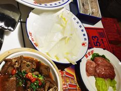 -贤合庄卤味火锅(安吉万达店)