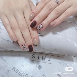 -妙睫屋日式美甲美睫