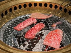 -山川小町·极番烧肉(新地假日广场店)