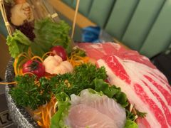 -湊湊火锅·茶憩(杭州湖滨银泰in77店)