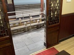 -唔呶喔哩酒家(生产街店)