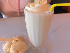 -古老冰山特色冰淇淋店(艾提尕尔店)