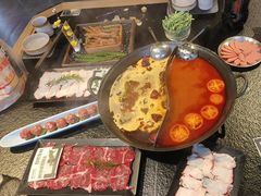 -鹿鸣山草本茶香火锅(园西路店)