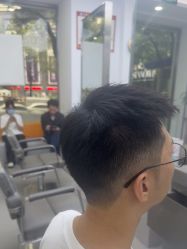 -首脑美发沙龙