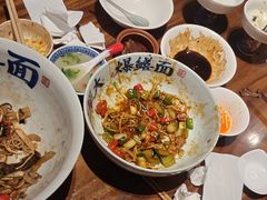 -李犟大爆鳝面·手工蟹黄包(湖滨西湖店)