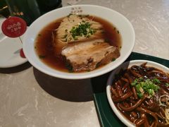 -松鹤面馆·古法焖肉面(观前店)