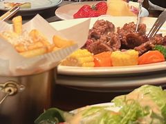 -食间牛排(湖西路店)