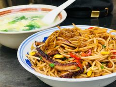 -珠宝街老左杂酱面馆