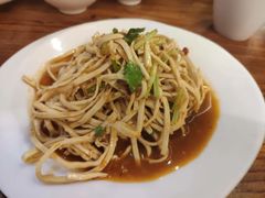 -滇香肴·云南菜蒸汽石锅鱼(云南北路店)