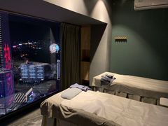 -得闲·高空SPA(东盟店)