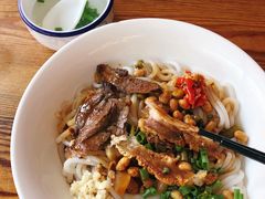 -牛八宝桂林米粉(八里庄店)