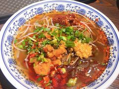 酸辣粉-爆炸头阿姨小四川正宗川味小吃(无任何分店)