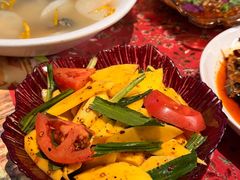 -月亮眼花园餐厅书吧酒吧