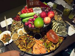 -日进一片海.生腌海鲜火锅.宵夜烧烤(三里屯总店)