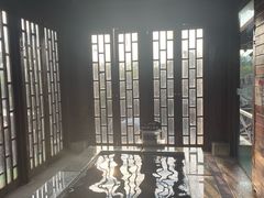 -裕龙汤泉