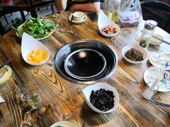 -每食每刻·皖北新民地锅鸡