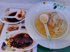-袁亮宏饺子云吞(侯家桥菜场店)
