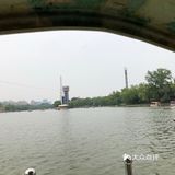 这是北京在豪迈之下的，另一面