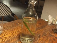 -喜洲吧·江畔老船厂·庭院餐厅(喜临院店)