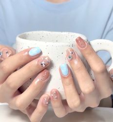 -LILY NAILS美甲美睫