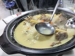 -明本湛江鸡•海鲜小厨(陈家祠店)