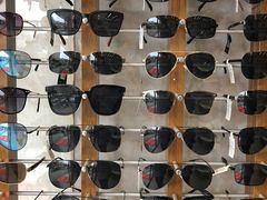 -明月眼镜(三坝店)