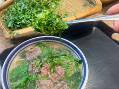 -云阿蛮云南生烫牛肉米线(奉贤路店)
