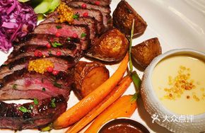 Queen's Steak