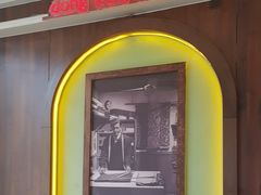 -东口码头·烧鸽子·鱼头泡饼·地方菜(金鹰悦城店)