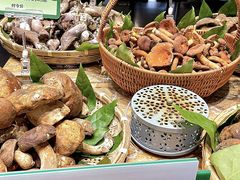 -黔蘑菇四季餐厅(观山湖店)