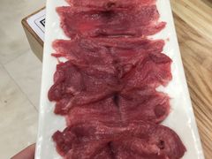 现切牛舌-为什么牛潮汕牛肉火锅(万胜广场店)