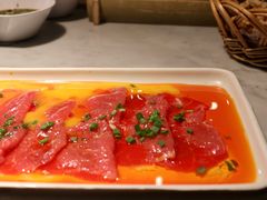 水上漂嫩牛肉-尚尚仙·酸汤猪手·猪肚鸡火锅(华联万柳购物中心店)