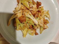 -荷花亭·湖北融合菜(中商广场店)
