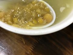肥肠豆汤-温记府廟豆汤饭·始于1955年(海椒店)