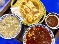 羊杂酸辣粉-泥大爷烤饼羊汤店(蓝色康桥店)