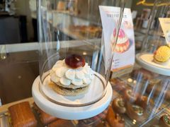 -VERIE BAKEHOUSE