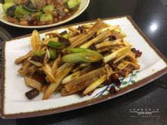 -瑞杰烧烤店·24小时营业(山东路店)