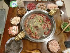 -黄潇洒老火锅(九眼桥宏济巷店)