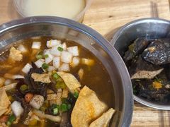 -柳州肥姨妈大骨螺蛳粉(万达中心店)