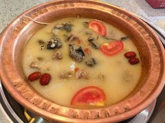 -阿婆情腊排骨火锅(金虹路店)